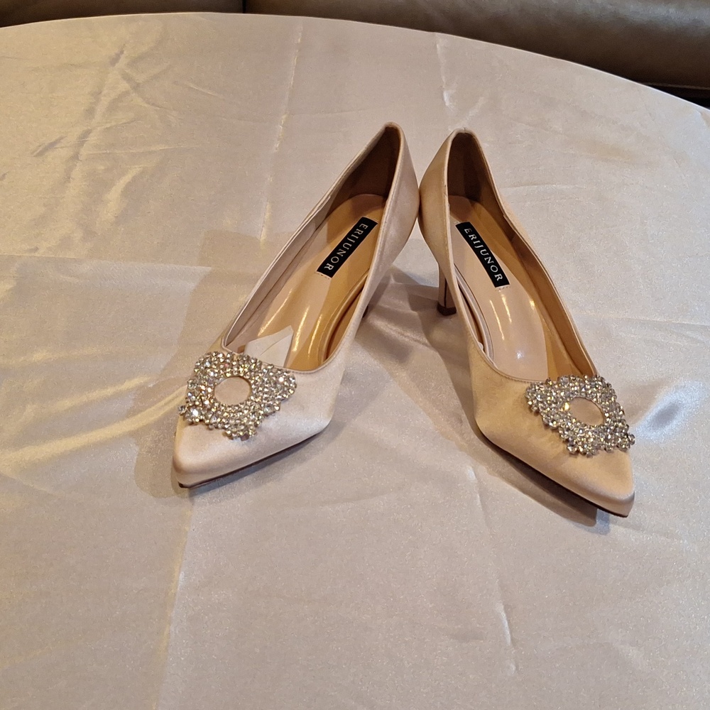 Ladies shoes